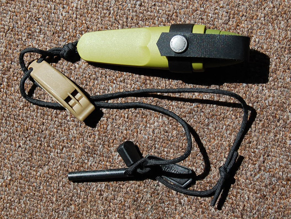 Eldris Knife with Accessory Kit and Whistle