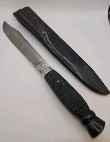 Thistle-topped hunting knife