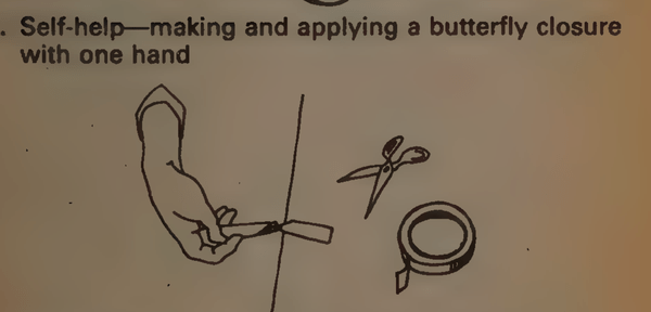 Making a butterfly closure with one hand